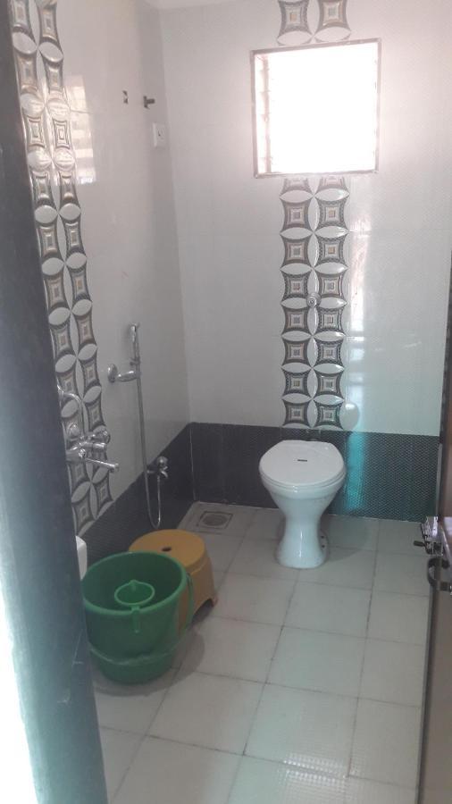 Chintamani Beach House Hotel Mālvan Екстериор снимка