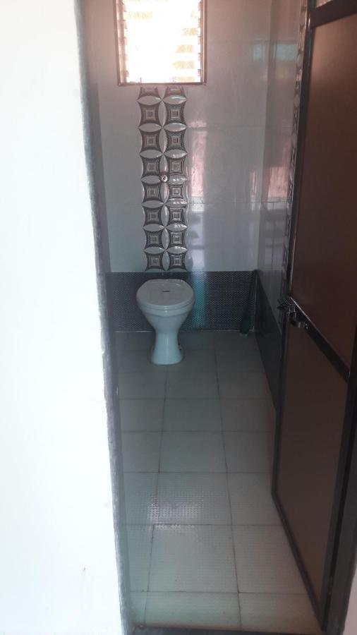 Chintamani Beach House Hotel Mālvan Екстериор снимка