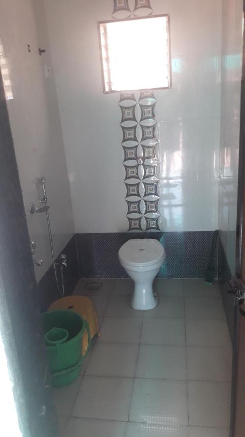 Chintamani Beach House Hotel Mālvan Екстериор снимка