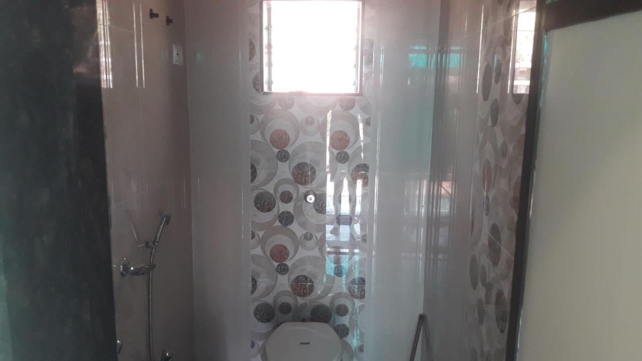 Chintamani Beach House Hotel Mālvan Екстериор снимка