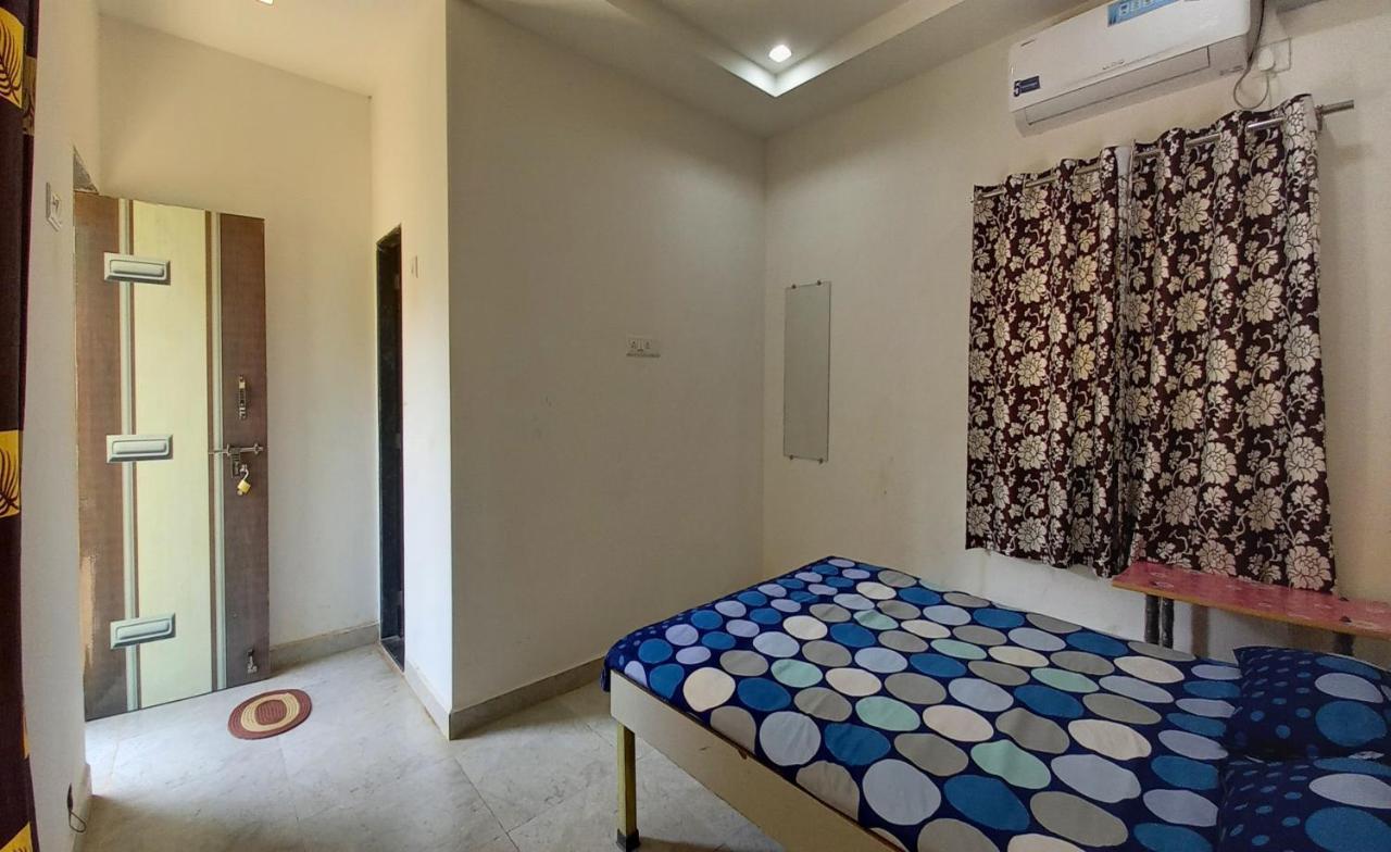 Chintamani Beach House Hotel Mālvan Екстериор снимка